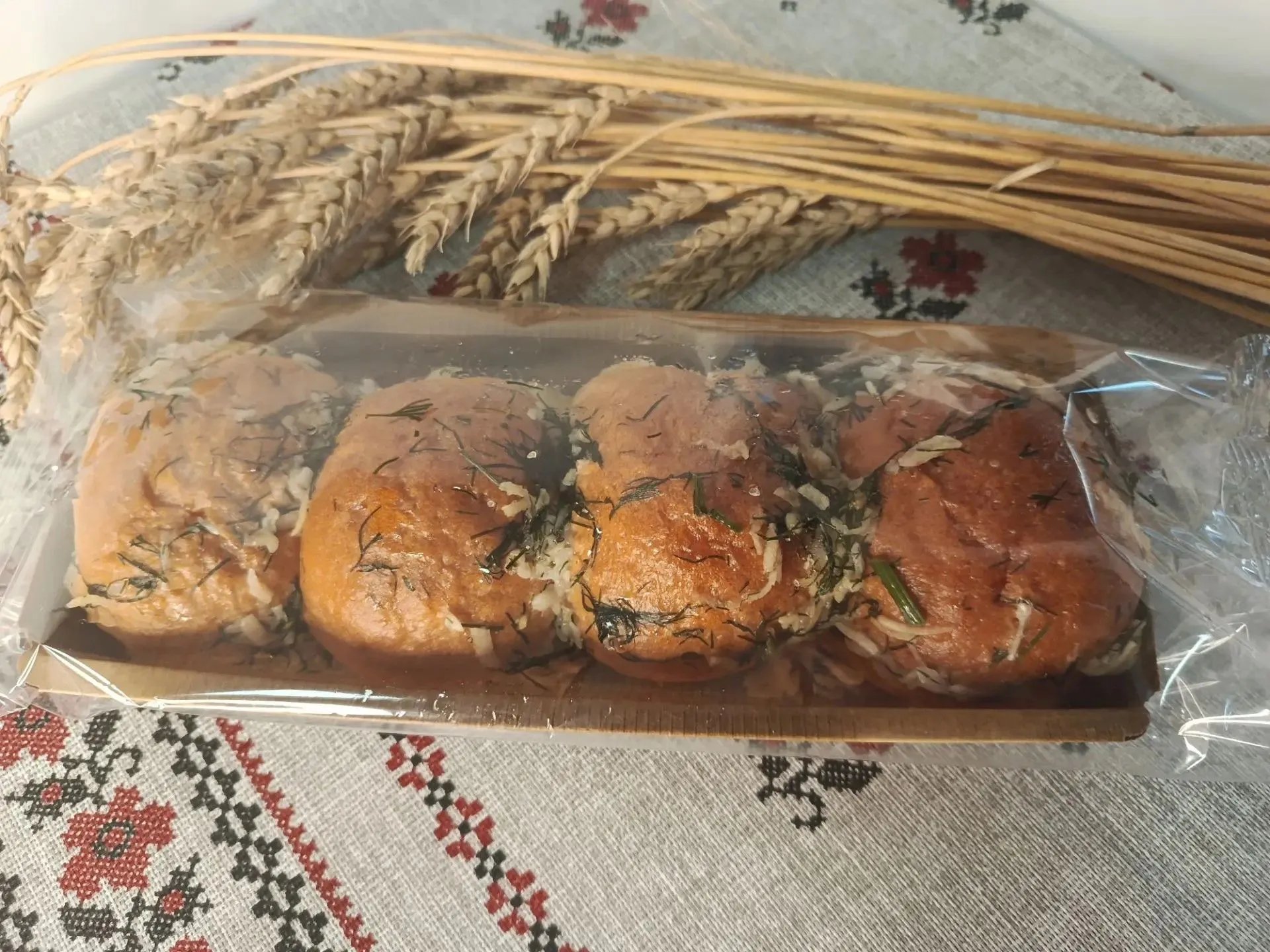 Хлеб пампушки, ржаные, с чесноком, 200г