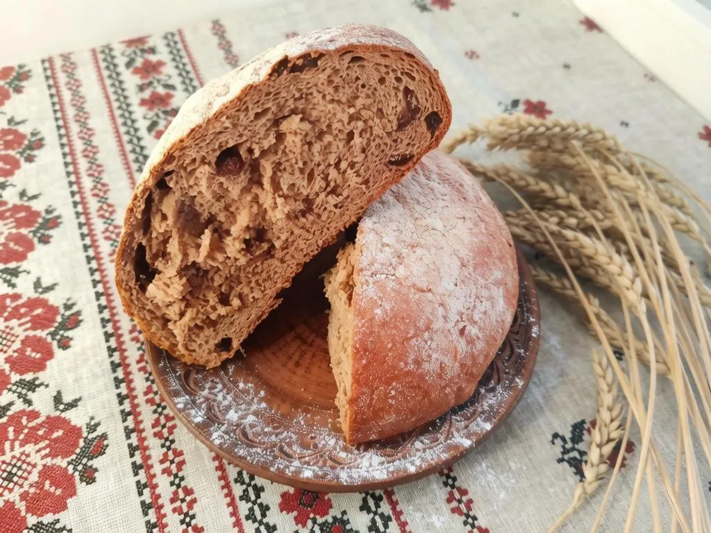 Хлеб заварной, "Купеческий", с изюмом, 500г